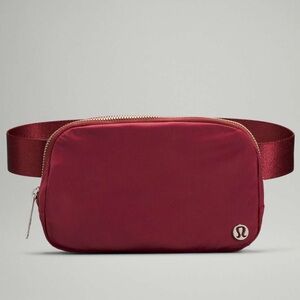 Lululemon Everywhere Belt Bag